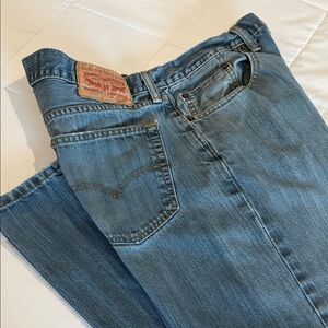 Levi's Classic 559 Relaxed Straight Fit Blue Jeans. 34 x 32